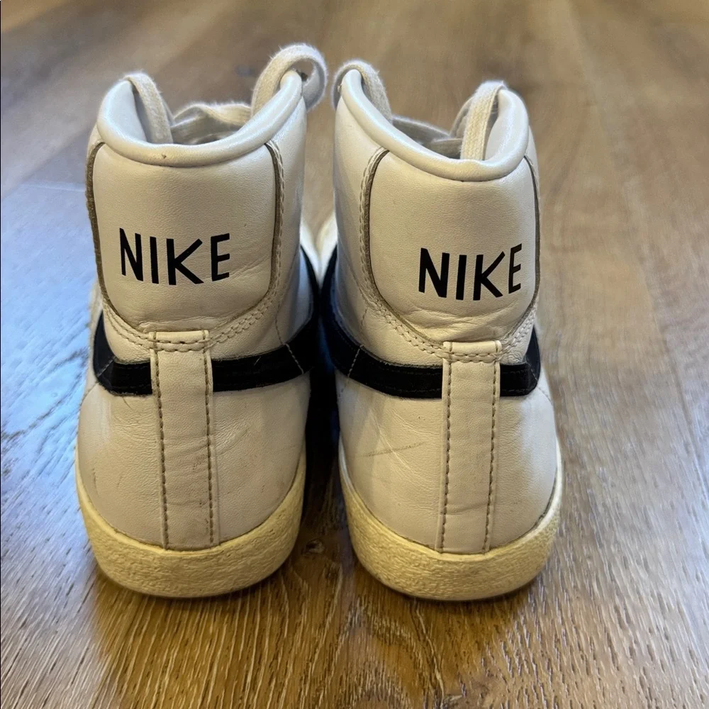 Nike White/Black High-Top Leather Sneakers size 8.5